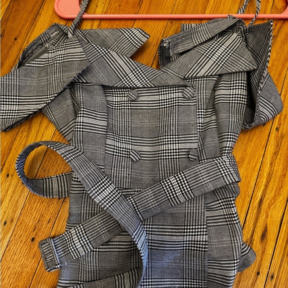 Windsor Tops - Stylish Gray Plaid top